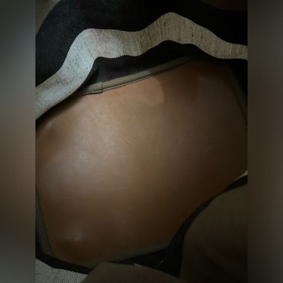 BURBERRY Bucket bag with tassel - Picture 11 of 16